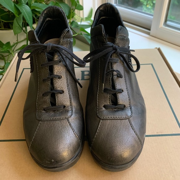 Rucoline Italian high fashion sneakers . Size 8 1/2 - Picture 2 of 4